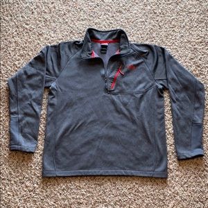 Men’s North Face 1/4 zip Large
